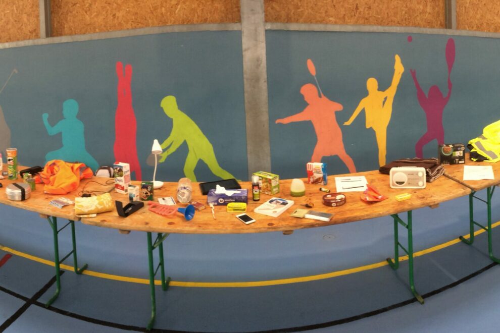 Fais ta valise... L'atelier proposée par le SMOP lors de l'étape dans le Vaucluse du Risk'Co tour 2025